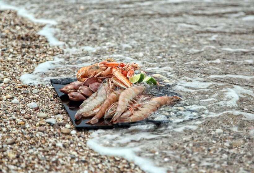 ホテル Thalatta Seaside