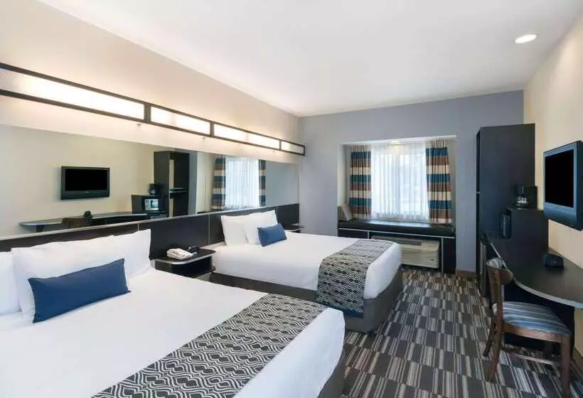 Microtel Inn And Suites Baton Rouge Airport