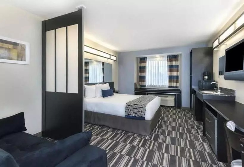 Microtel Inn And Suites Baton Rouge Airport