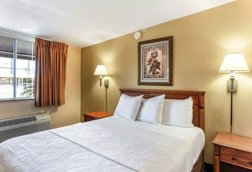 מוטל Americas Best Value Inn And Suites El Centro