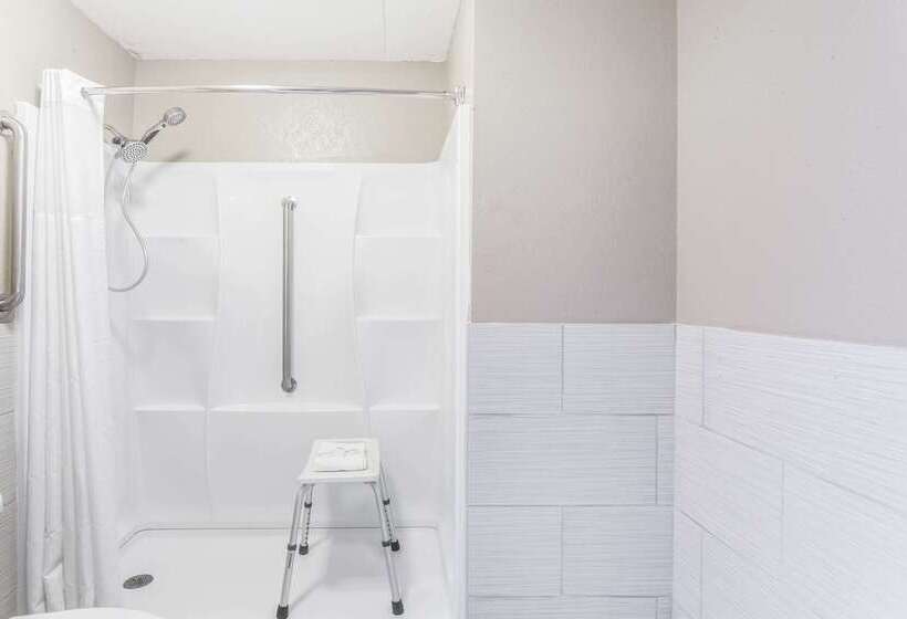 モーテル Super 8 By Wyndham Kingston