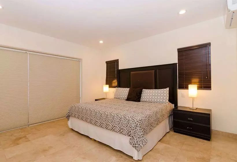 Ventanas Hotel & Residences