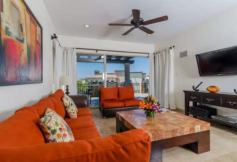 Ventanas Hotel & Residences