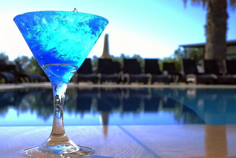 Hillside Studios & Apartments