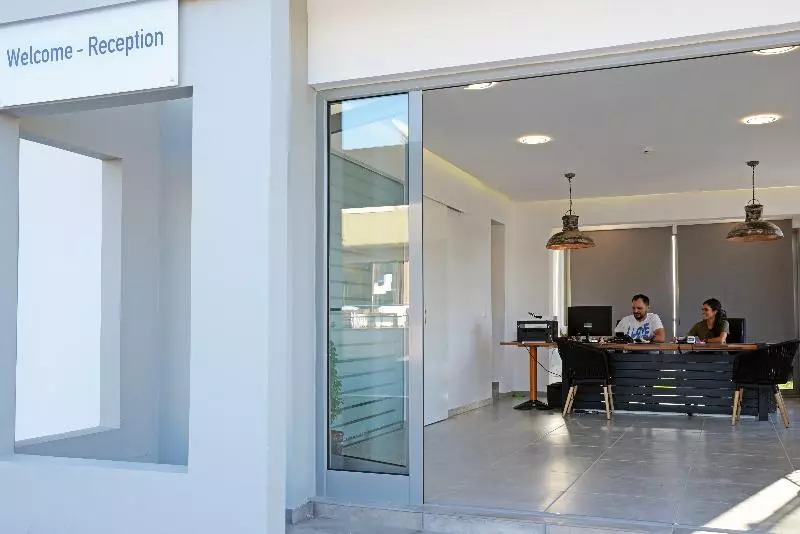 Hillside Studios & Apartments