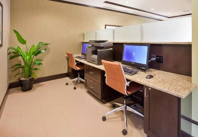 Holiday Inn Express Hotel & Suites St. Joseph By Ihg