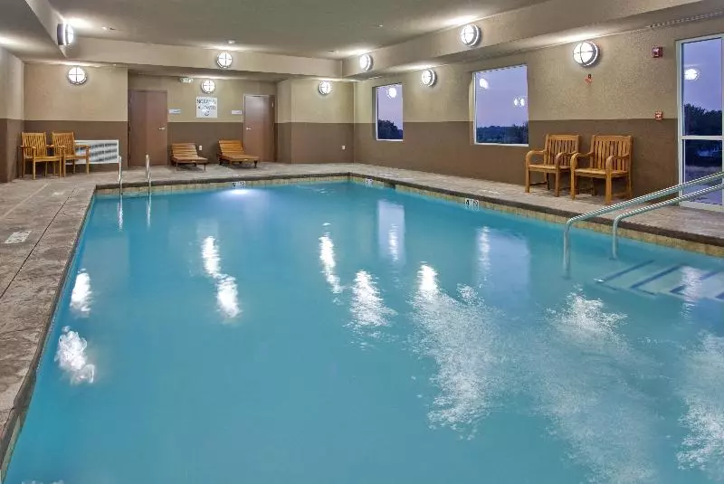 Holiday Inn Express Hotel & Suites St. Joseph By Ihg