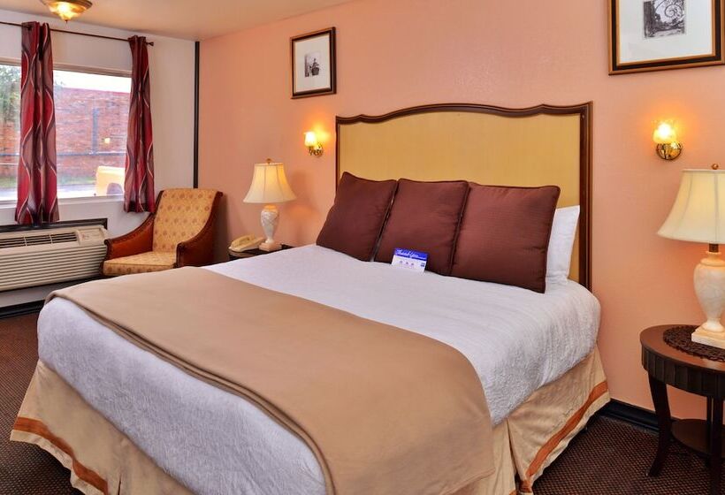 فندق Castle Inn & Suites Chickasha