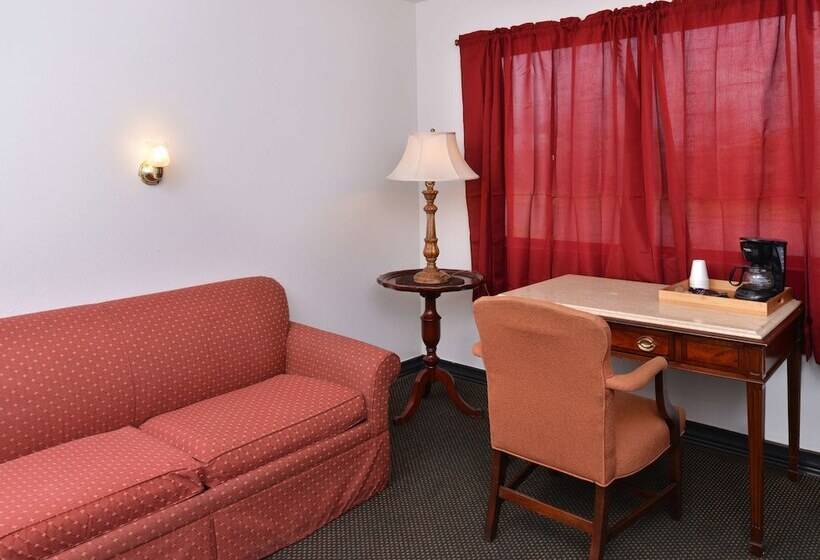 فندق Castle Inn & Suites Chickasha