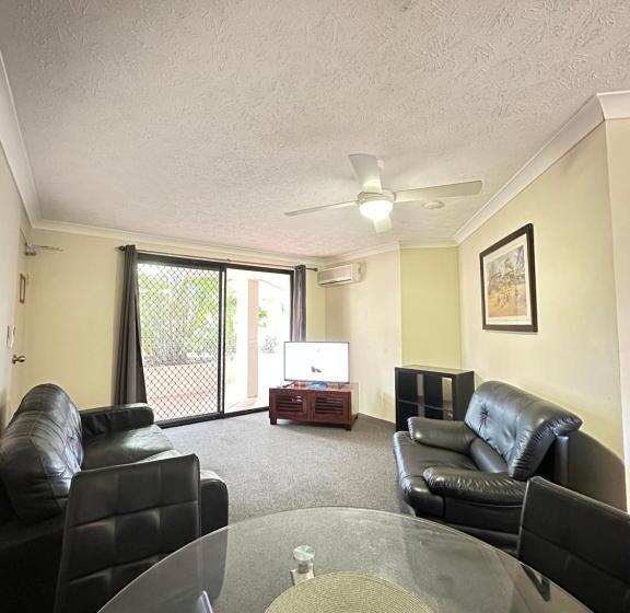 בית מלון כפרי Chevron Palms By Gold Coast Premium