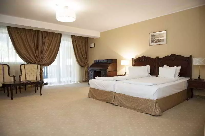 בית מלון כפרי Classic Inn