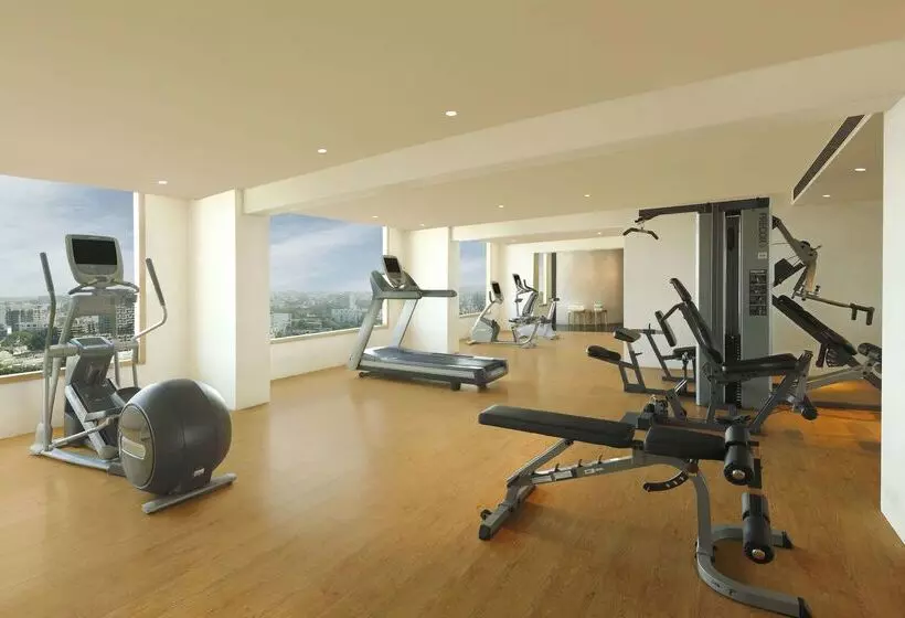 فندق Doubletree By Hilton Punechinchwad