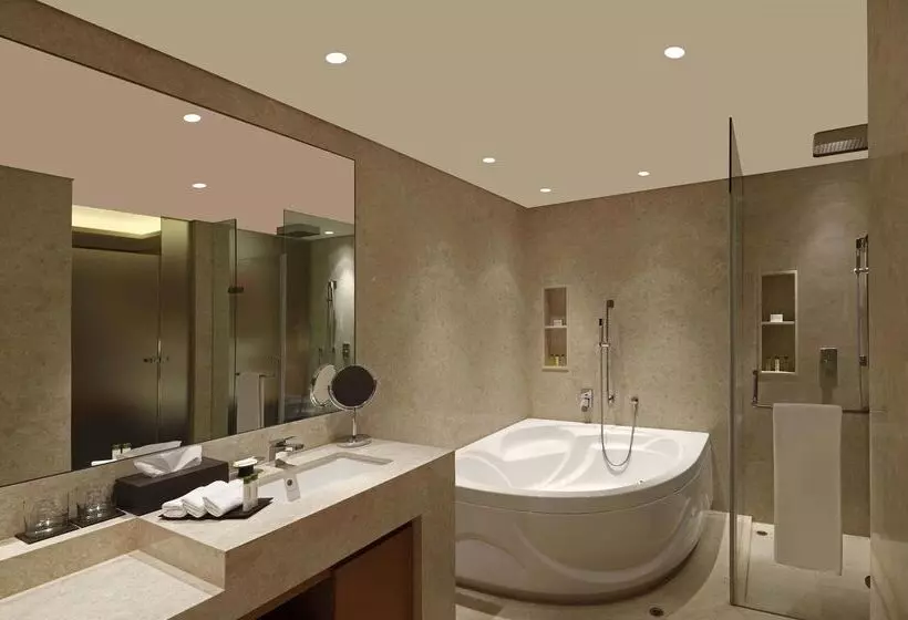 فندق Doubletree By Hilton Punechinchwad