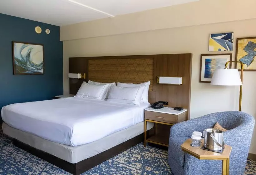בית מלון כפרי Doubletree By Hilton Tinton Falls Eatontown