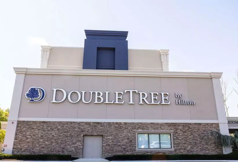בית מלון כפרי Doubletree By Hilton Tinton Falls Eatontown