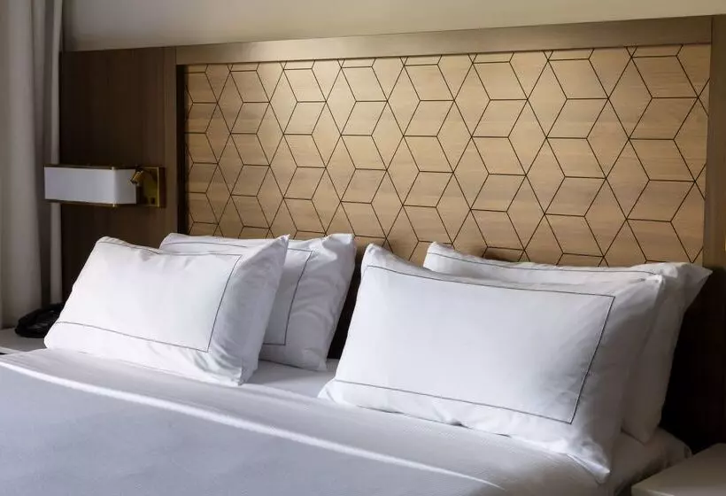 בית מלון כפרי Doubletree By Hilton Tinton Falls Eatontown