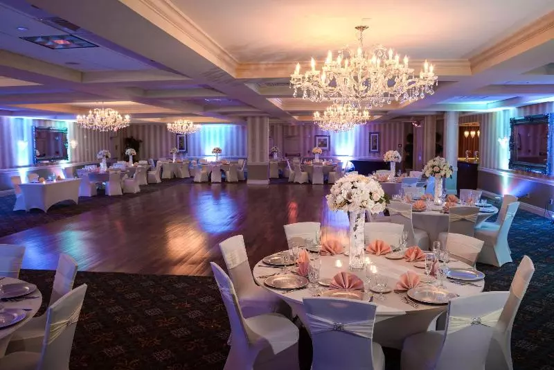 בית מלון כפרי Doubletree By Hilton Tinton Falls Eatontown