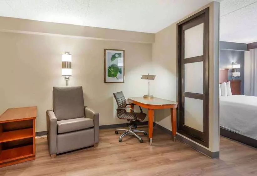 בית מלון כפרי Extended Stay America Premier Suites  Cleveland  Independence