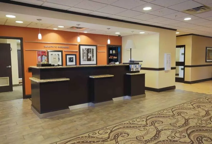 호텔 Hampton Inn & Suites Mcalester