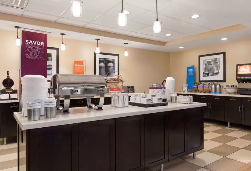 호텔 Hampton Inn & Suites San Bernardino