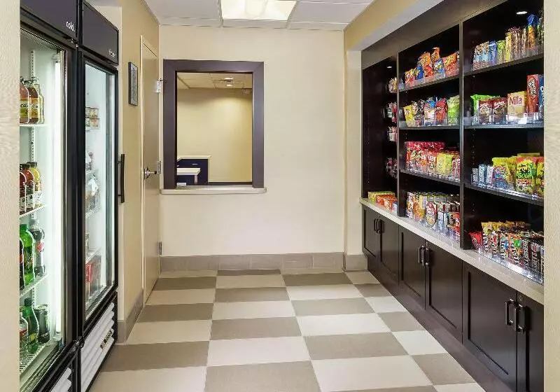 호텔 Hampton Inn & Suites San Bernardino