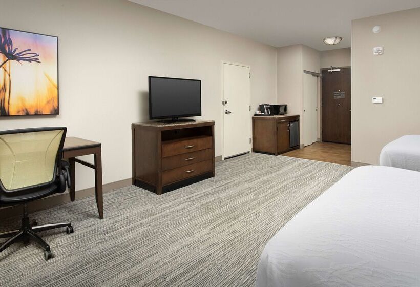 酒店 Hilton Garden Inn Charlotte Airport