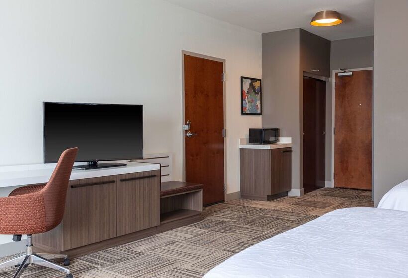 בית מלון כפרי Hilton Garden Inn North Little Rock