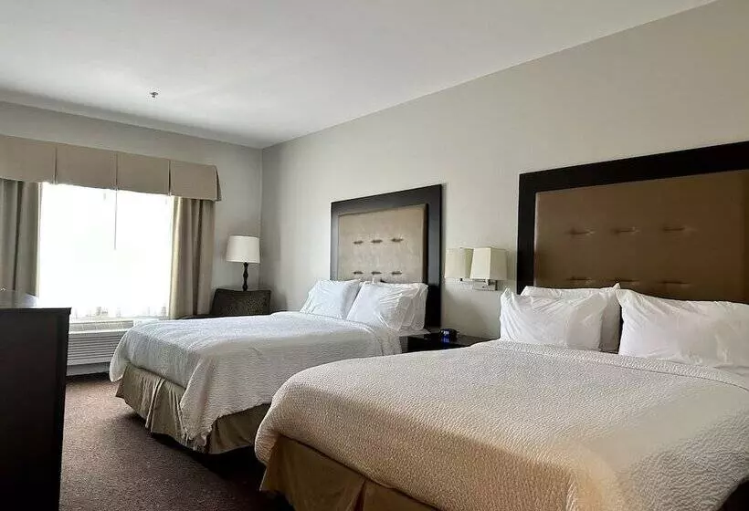 Отель Holiday Inn Express Vancouver North, An Ihg