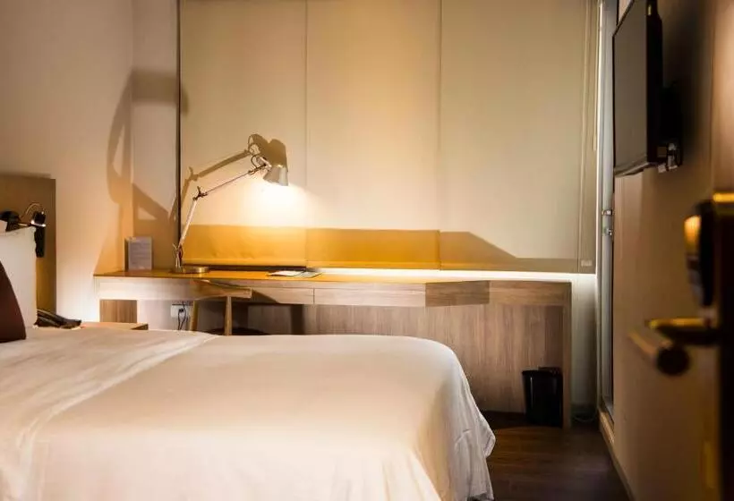 هتل Just Sleep Kaohsiung Zhongzheng