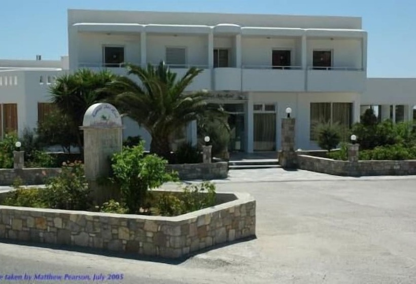 ホテル Kamari Bay