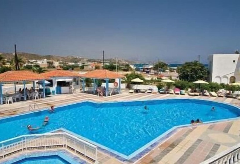 ホテル Kamari Bay