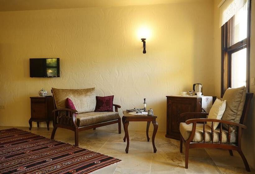 Отель Mandarin & Mango Boutique