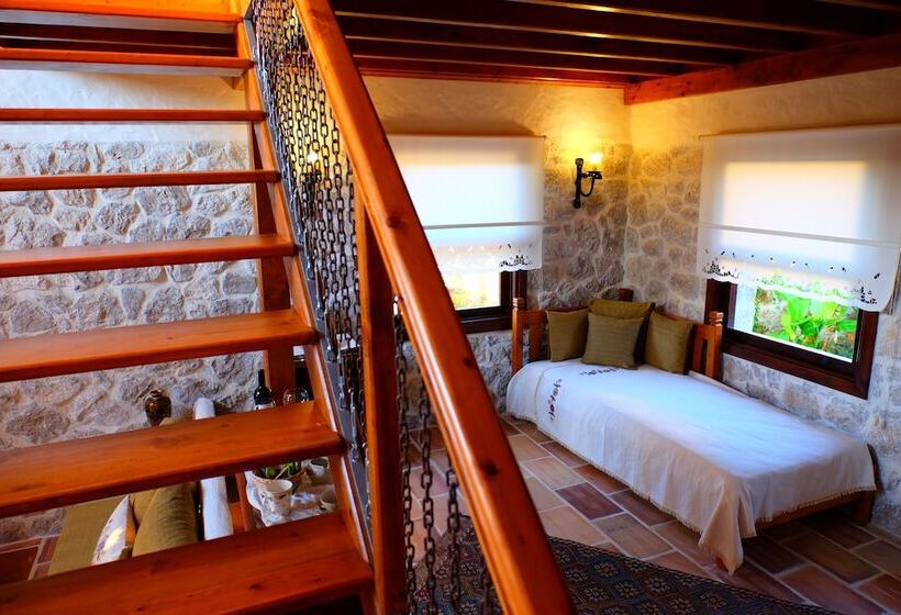 Отель Mandarin & Mango Boutique