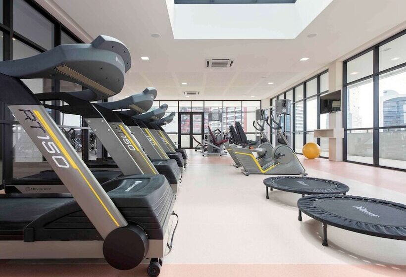 בית מלון כפרי Mercure Salvador Boulevard