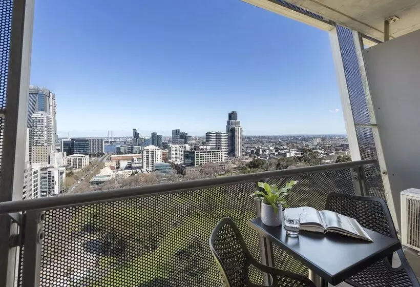 ホテル Oaks Melbourne On William Suites