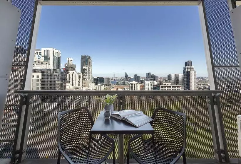 ホテル Oaks Melbourne On William Suites