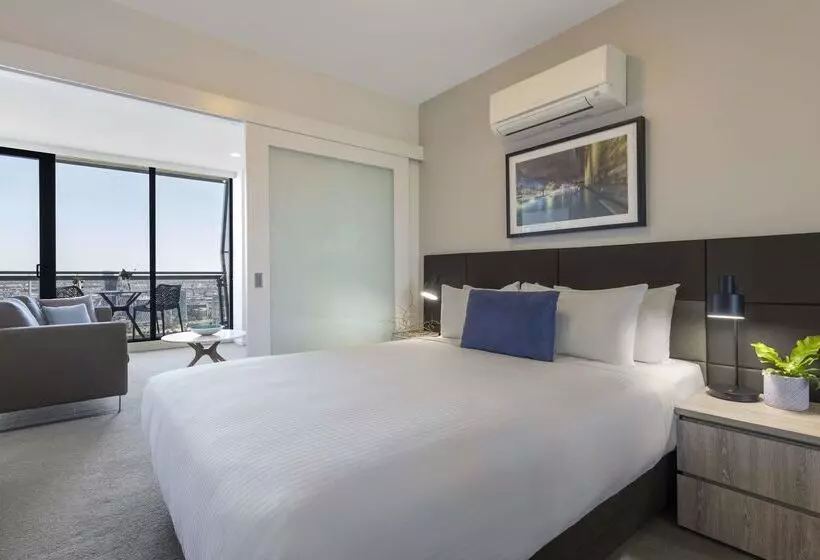 ホテル Oaks Melbourne On William Suites