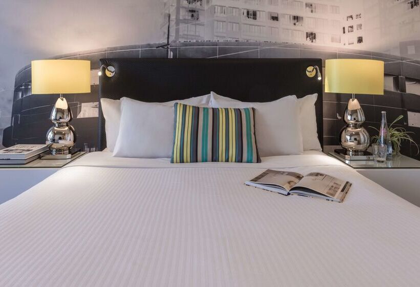 酒店 Oaks Melbourne On William Suites