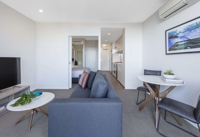 酒店 Oaks Melbourne On William Suites