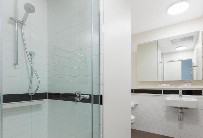 酒店 Oaks Melbourne On William Suites