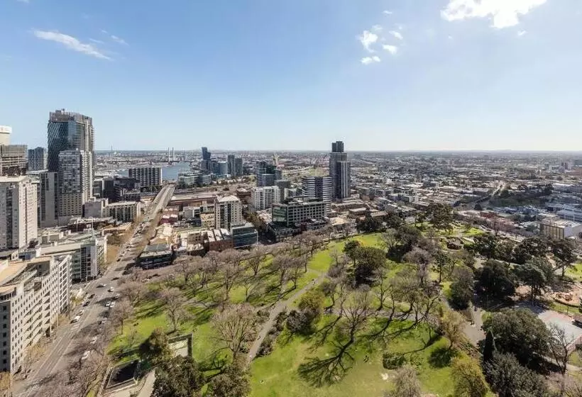 ホテル Oaks Melbourne On William Suites