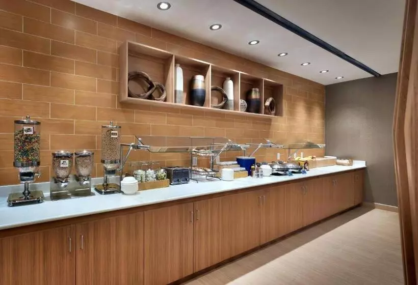 Отель Springhill Suites By Marriott Provo