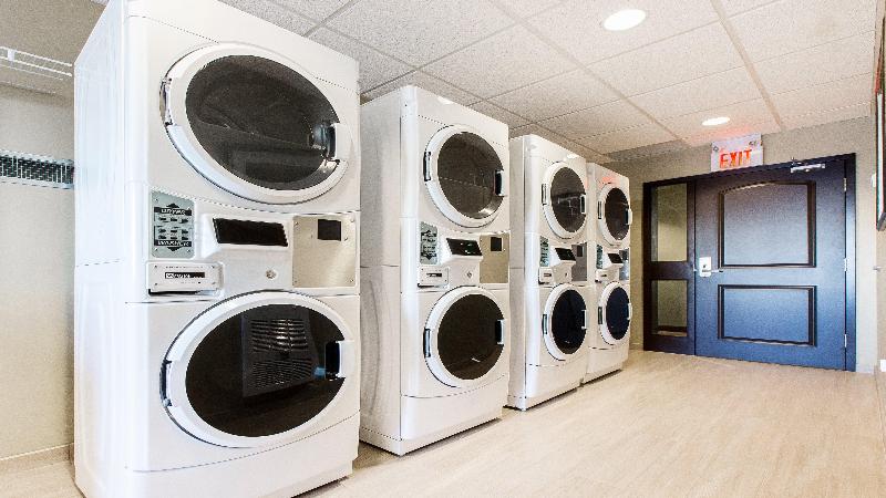 فندق Staybridge Suites West Edmonton, An Ihg