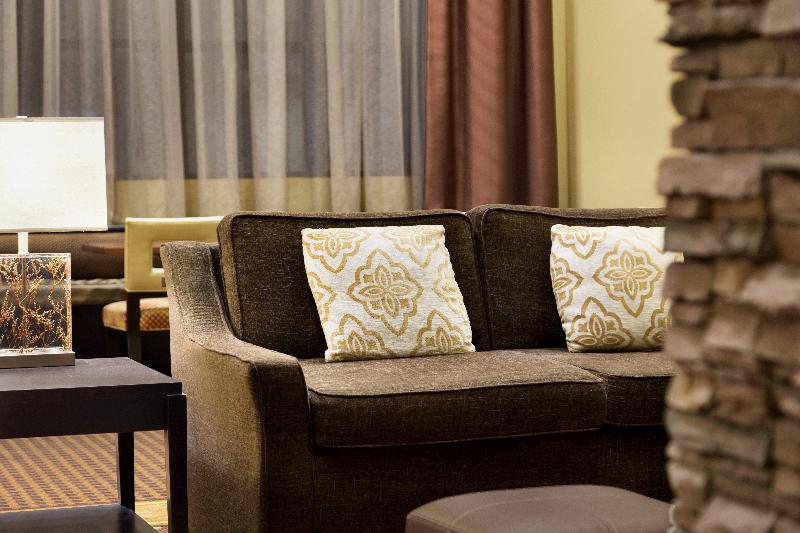 فندق Staybridge Suites West Edmonton, An Ihg