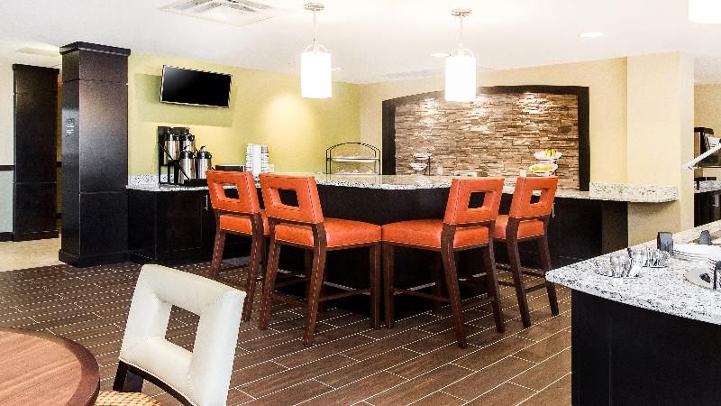 فندق Staybridge Suites West Edmonton, An Ihg