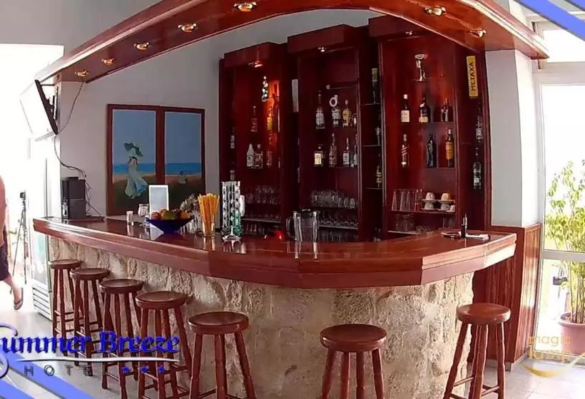 호텔 Summer Breeze