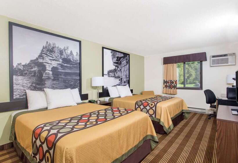 ホテル Super 8 By Wyndham Eau Claire I94