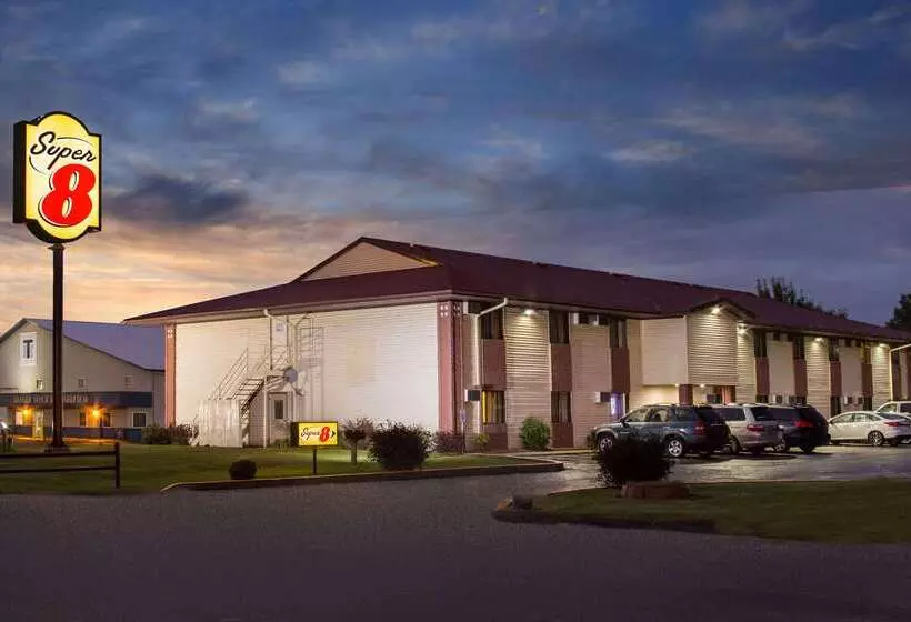 酒店 Super 8 By Wyndham Eau Claire I94