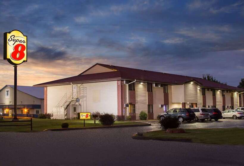 ホテル Super 8 By Wyndham Eau Claire I94