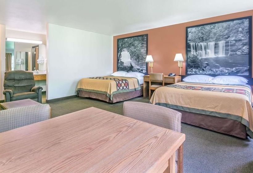 فندق Super 8 By Wyndham Louisa